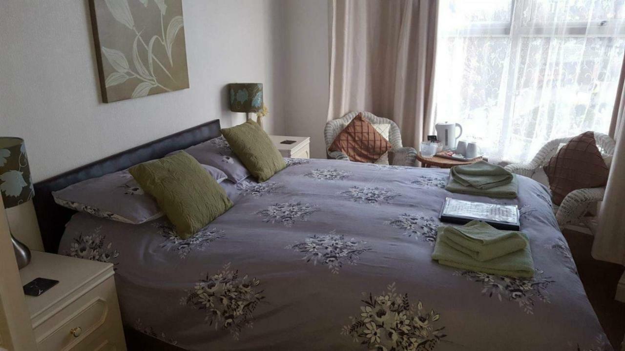 Hallam Guest House Скарборо Экстерьер фото